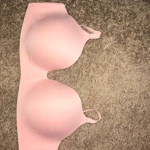 Victoria’s Secret 36DD bra